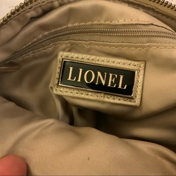 LIONEL 'Kiki' boho Crossbody Bag - Picture 5 of 8